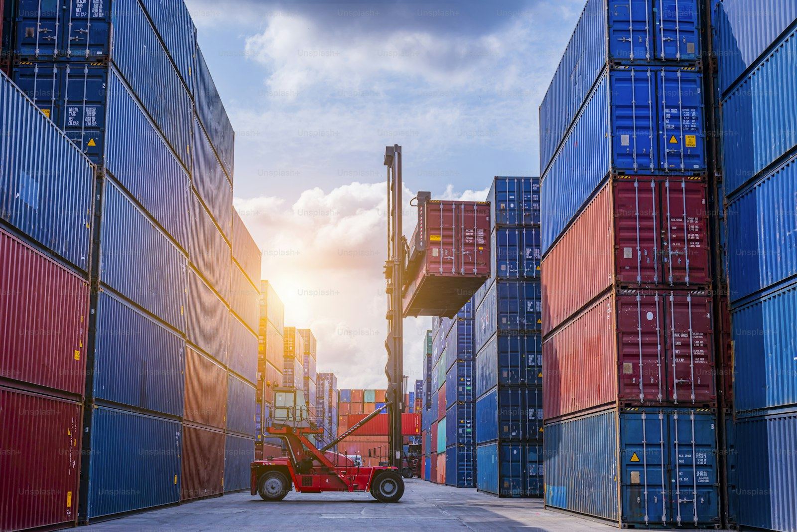 AI Server Supply Chain in 2026: What Enterprise Buyers Need to Know