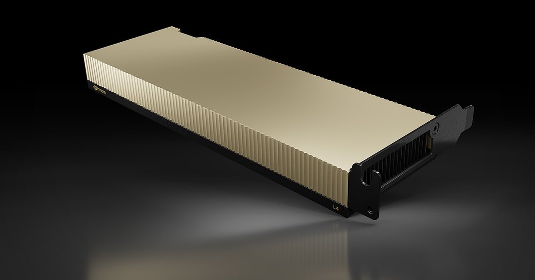 NVIDIA L4 24GB под углом: low-profile карта полной длины с маркировкой L4 у планки