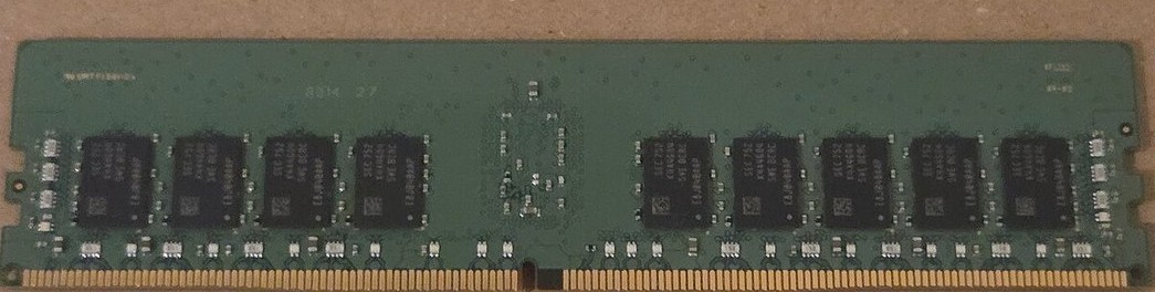 32GB DDR4-3200 ECC RDIMM module, rear view showing DDR4 DRAM packages and the 288-pin RDIMM edge connector